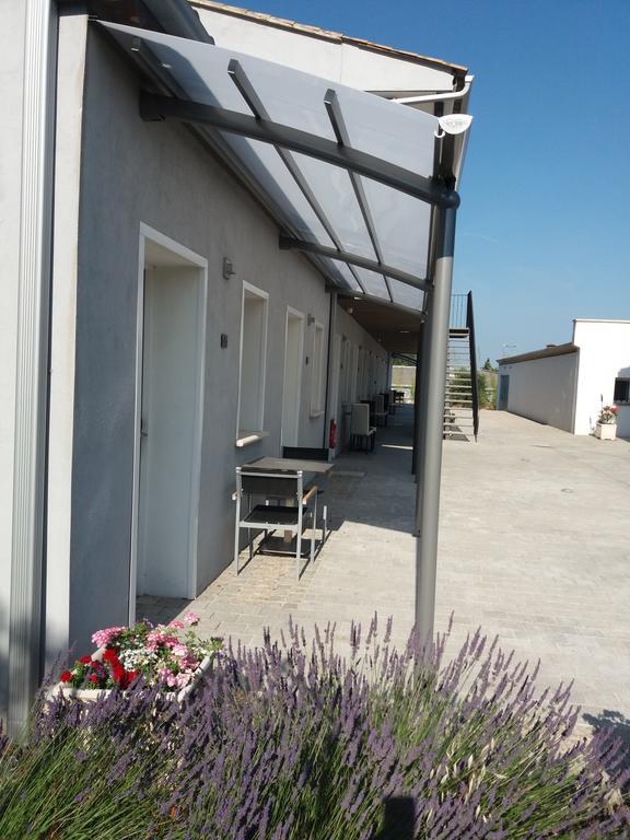 Le Cay Hotel Roquebrune-sur-Argens Exterior foto